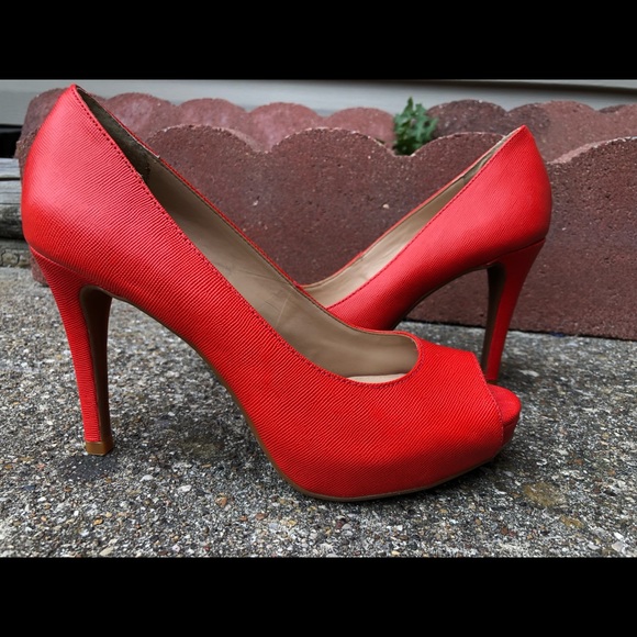 Fire Red Pumps - Picture 1 of 5
